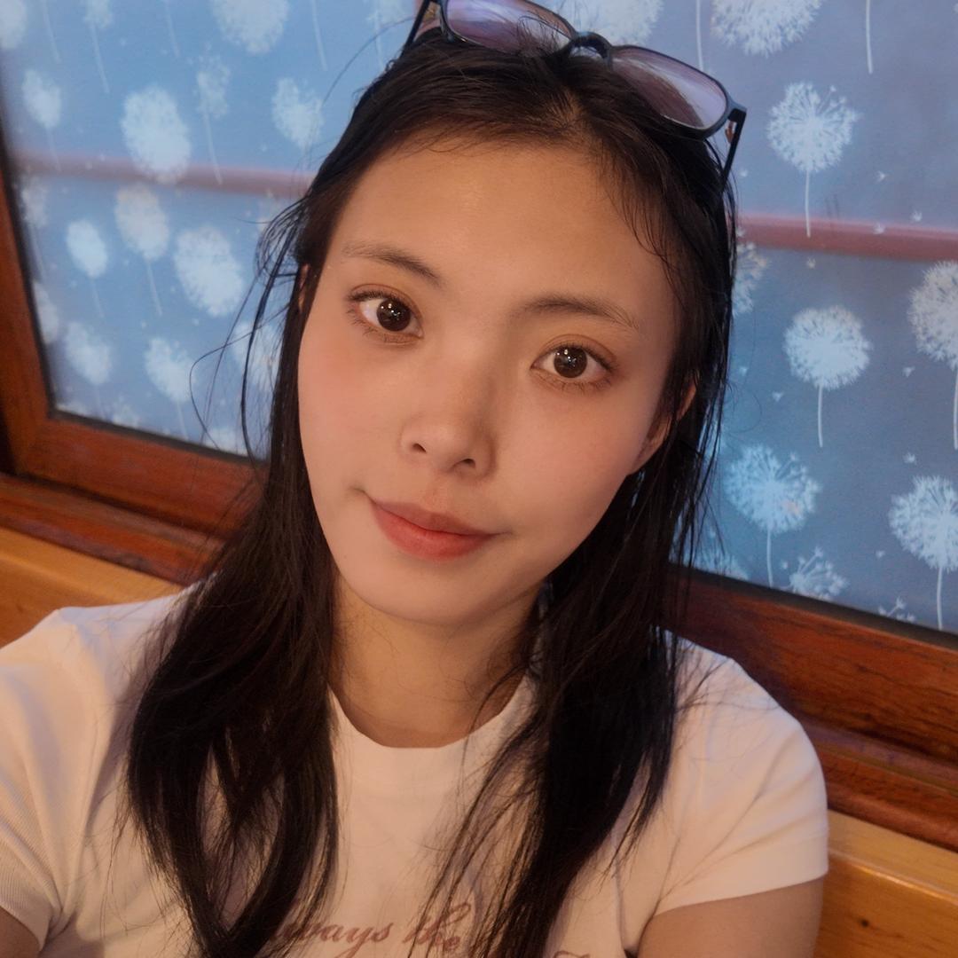 吴莹莹呀