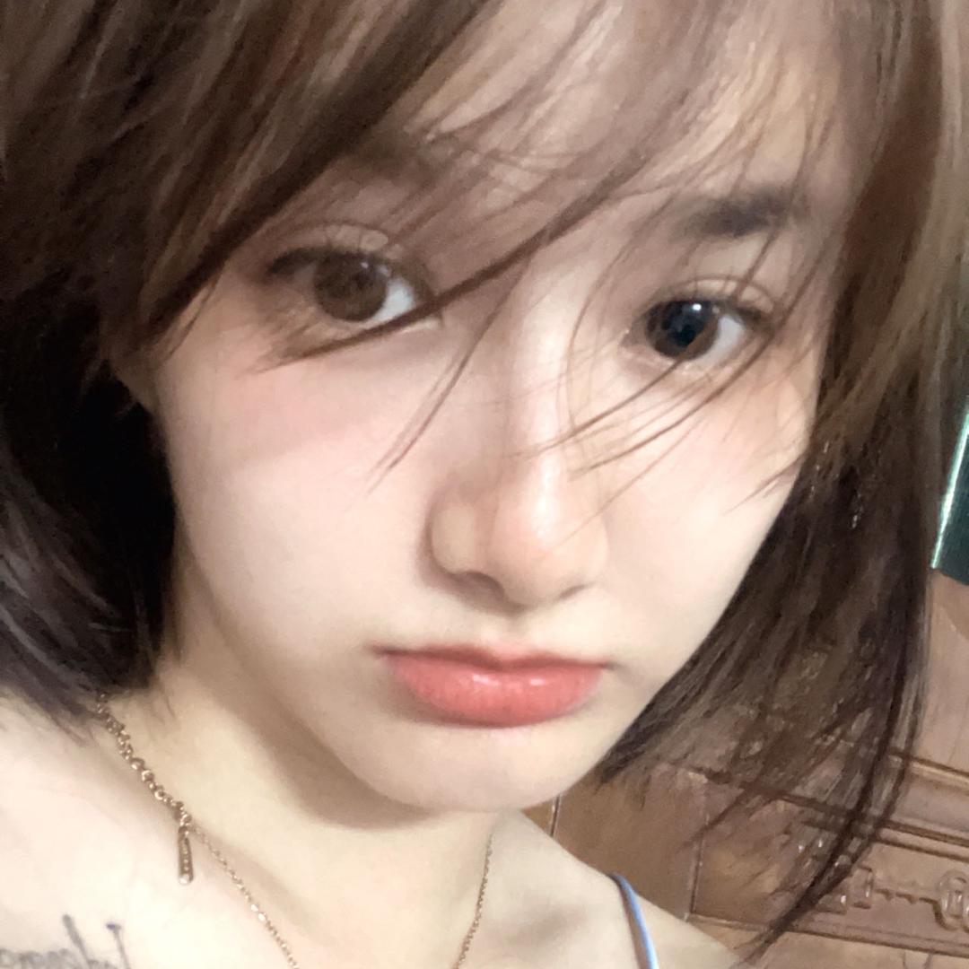 宜姨今天穿什么🥵（鞋鞋版）