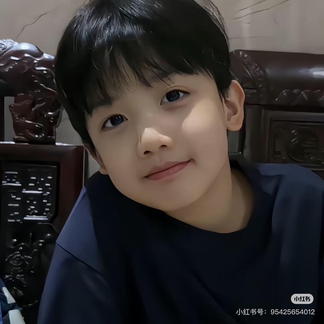 王翃宇.