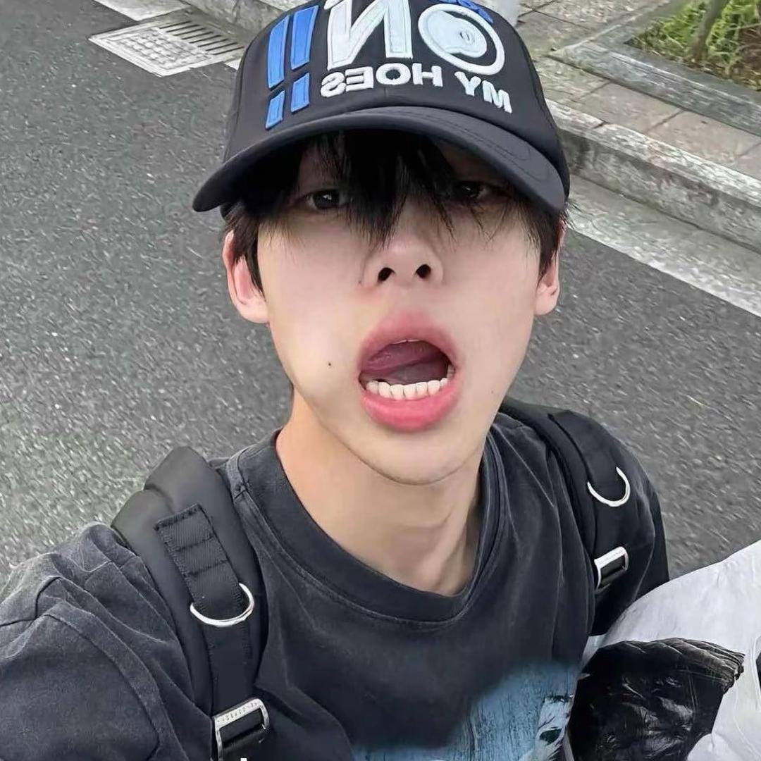 小智.