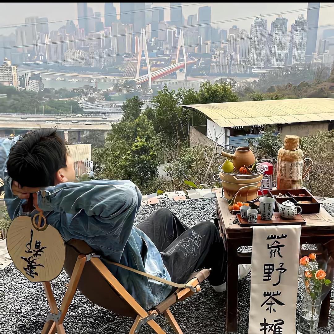 猛踹瘸子那条好腿.