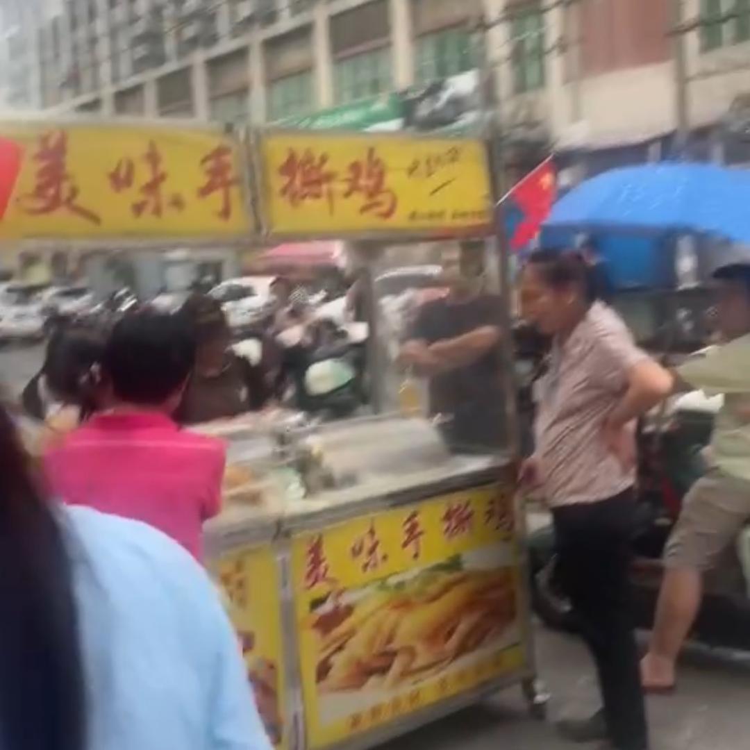 美味手撕鸡【金利】煜龙酒店旁纯手工制作