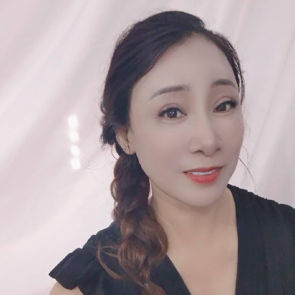 雅莎名妆杨姐姐