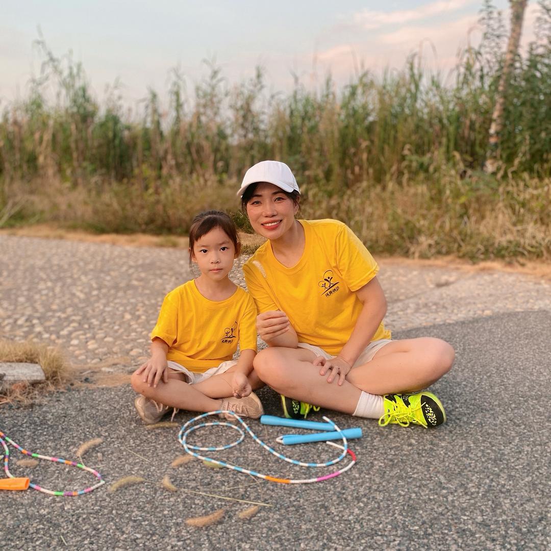 江城冠军妈妈的跳绳课-霈霈妈