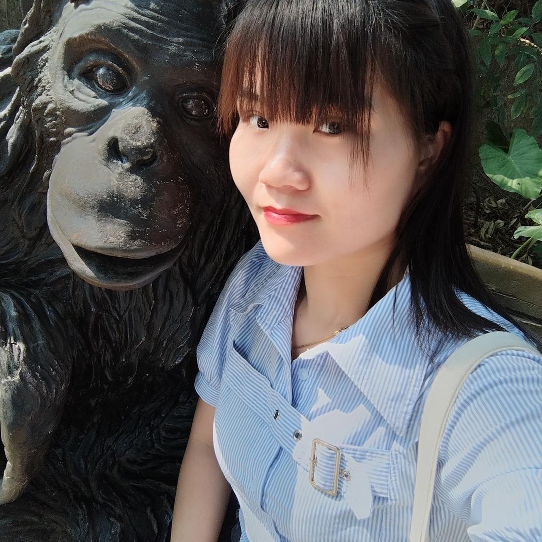 卖鱼的小姐姐