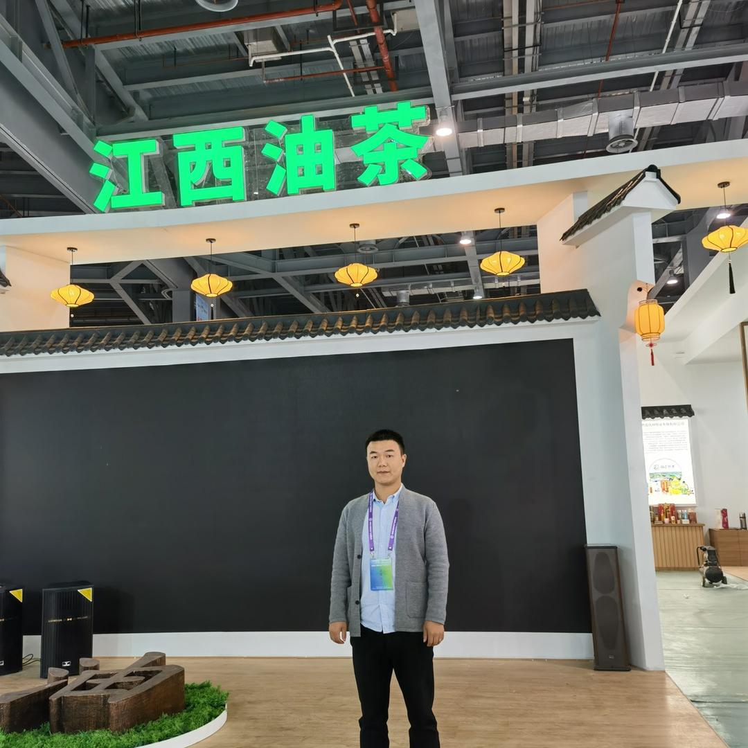 江西高产油茶育苗基地