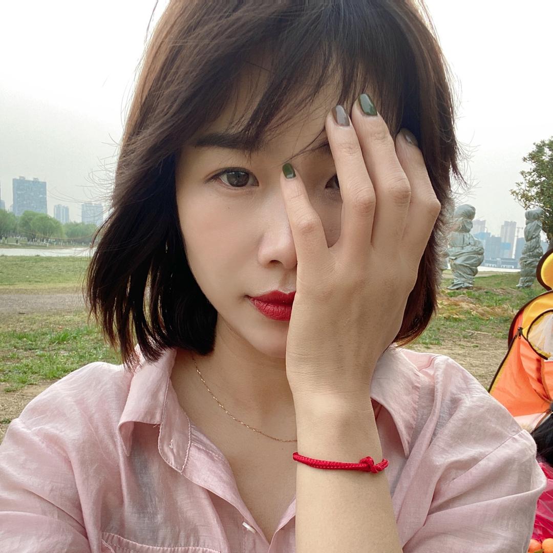 静儿美甲小屋官方号