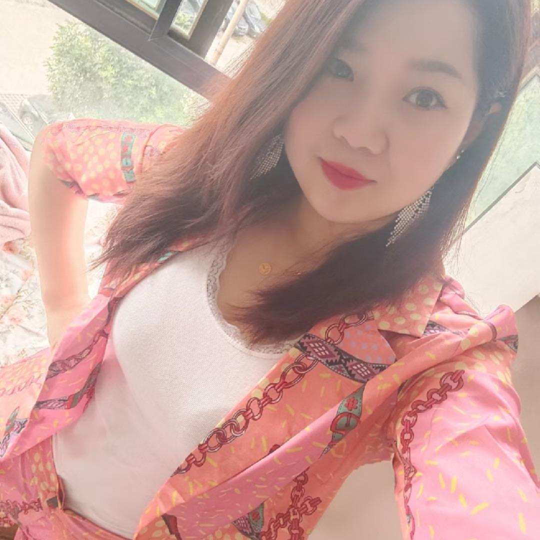 淡淡飞舞