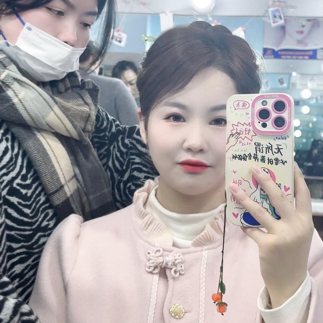 苏州美甲        中苏焕彩瑞荣老师