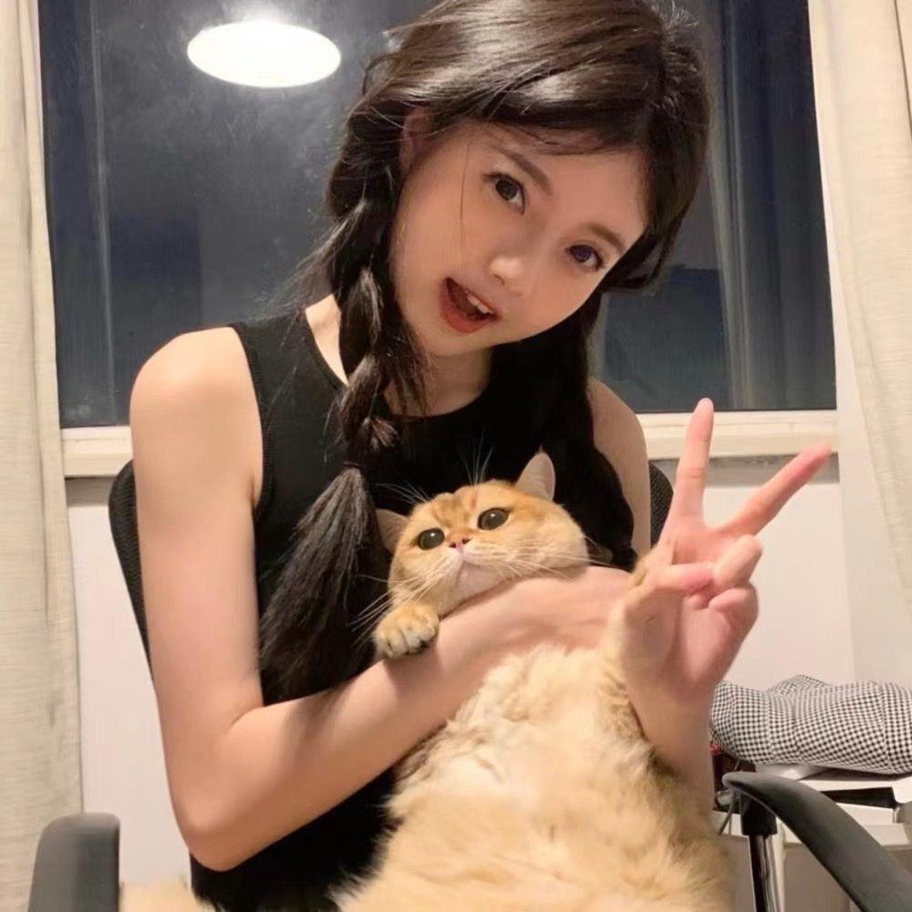 ％