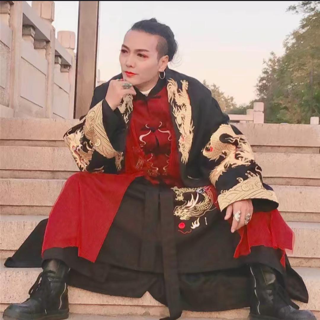 未公子华服馆