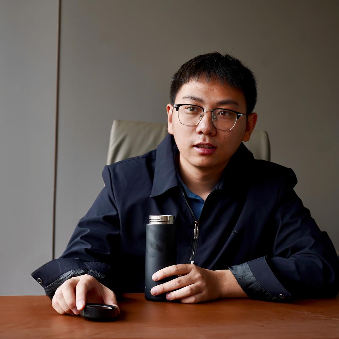 鹏宇爱谁谁