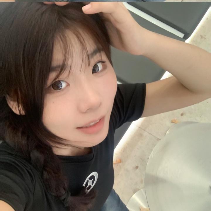 小爱睡不着