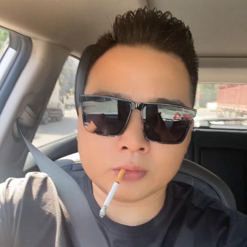 龍霸.李府三哥