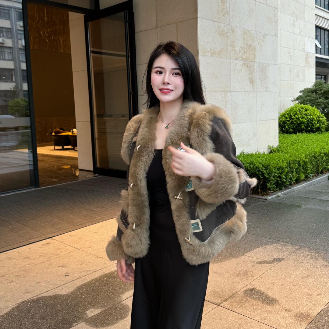 丽妍服饰HG皮草