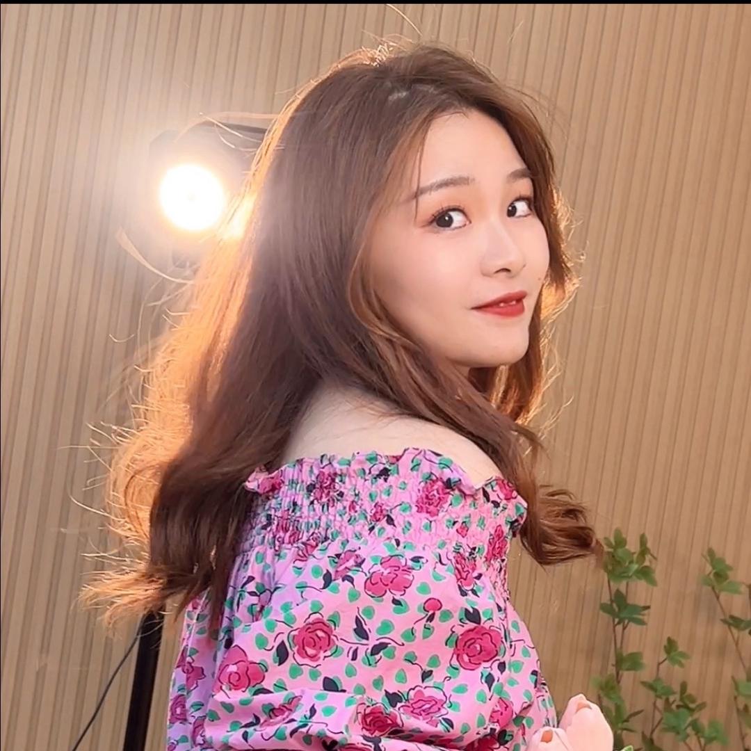 花老爷微胖女装