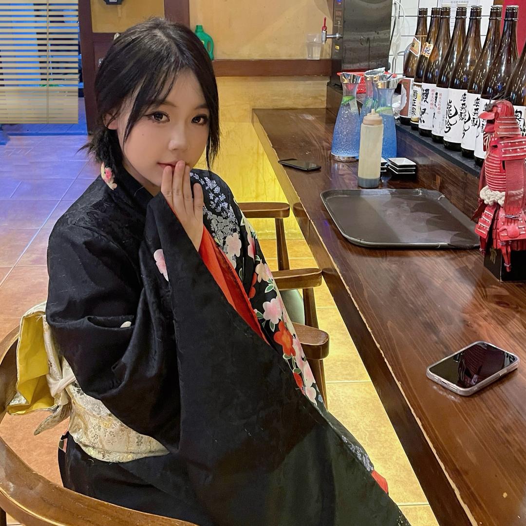 破绽小薇