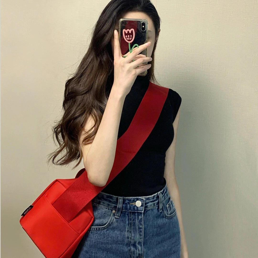 小饼女装 .