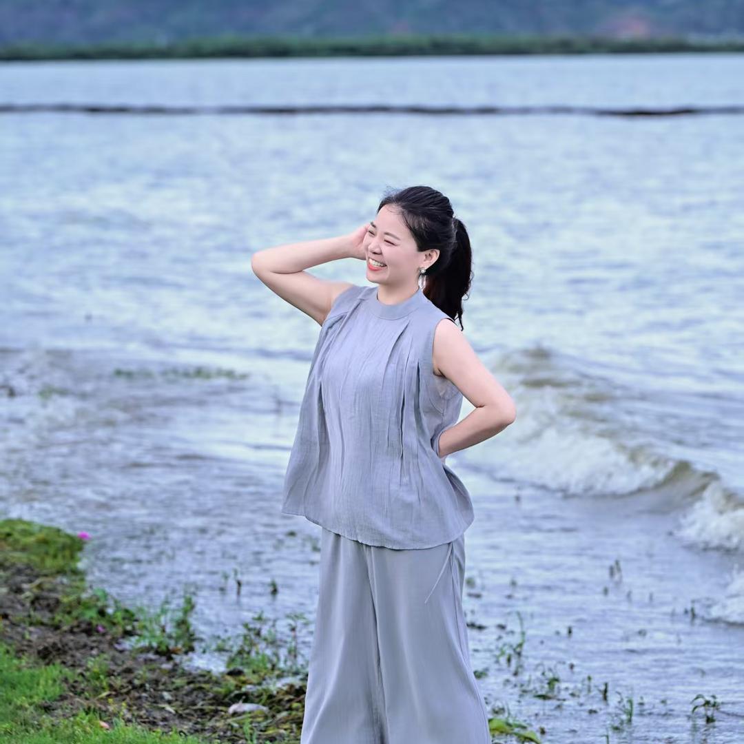 @屋门口何红:5588868