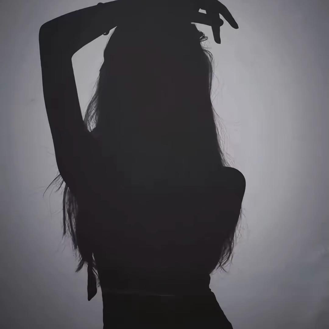 @  「  空 白 格  」