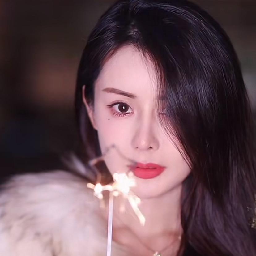韦雪（美妆精选）