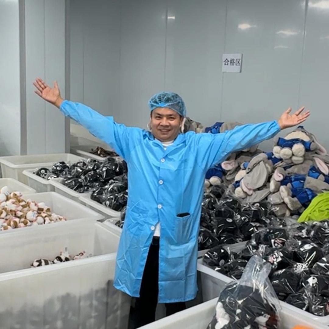 爱毛绒玩具的老邓