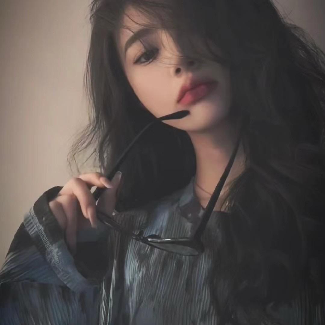 🔥劉 小 姐 ～