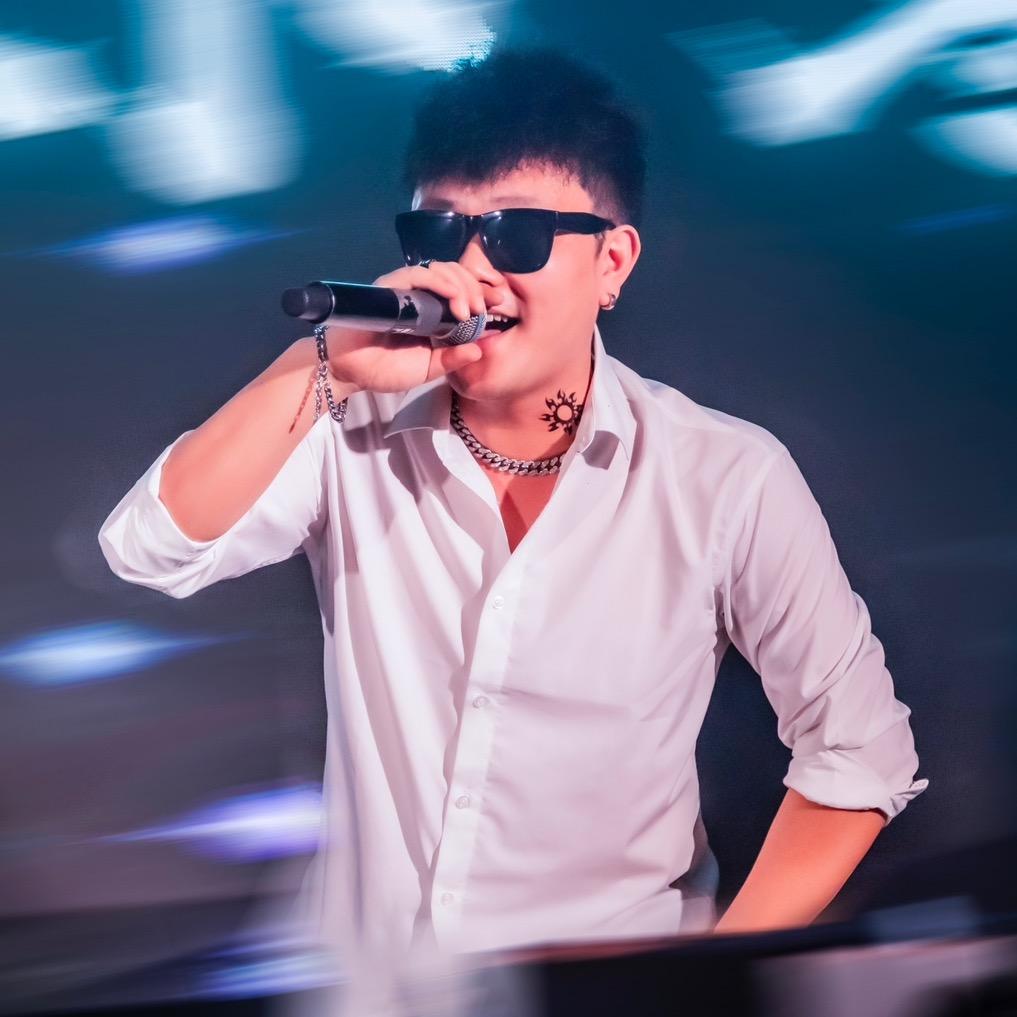 MC丶小冬