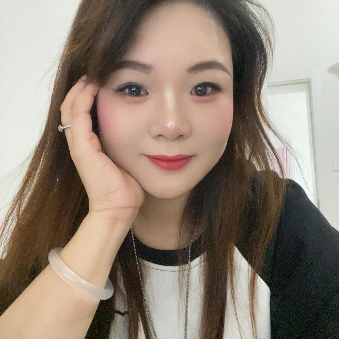 萌萌大码女装工厂店