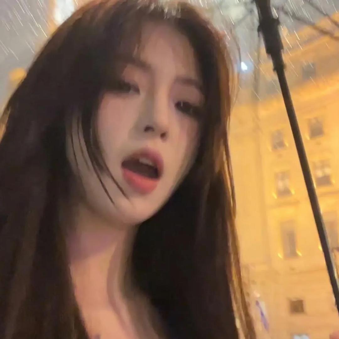 卡尔顿的小迷妹