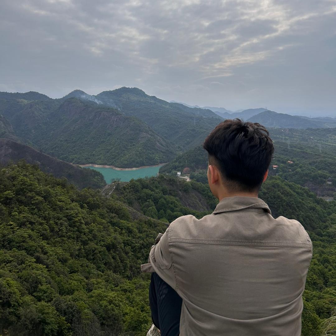 彭啊啊啊彪（浙江卖锁的奥德彪）