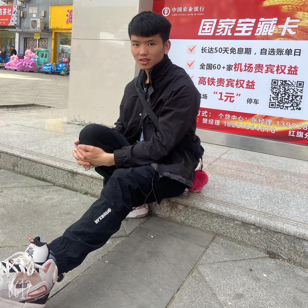 地摊小锅