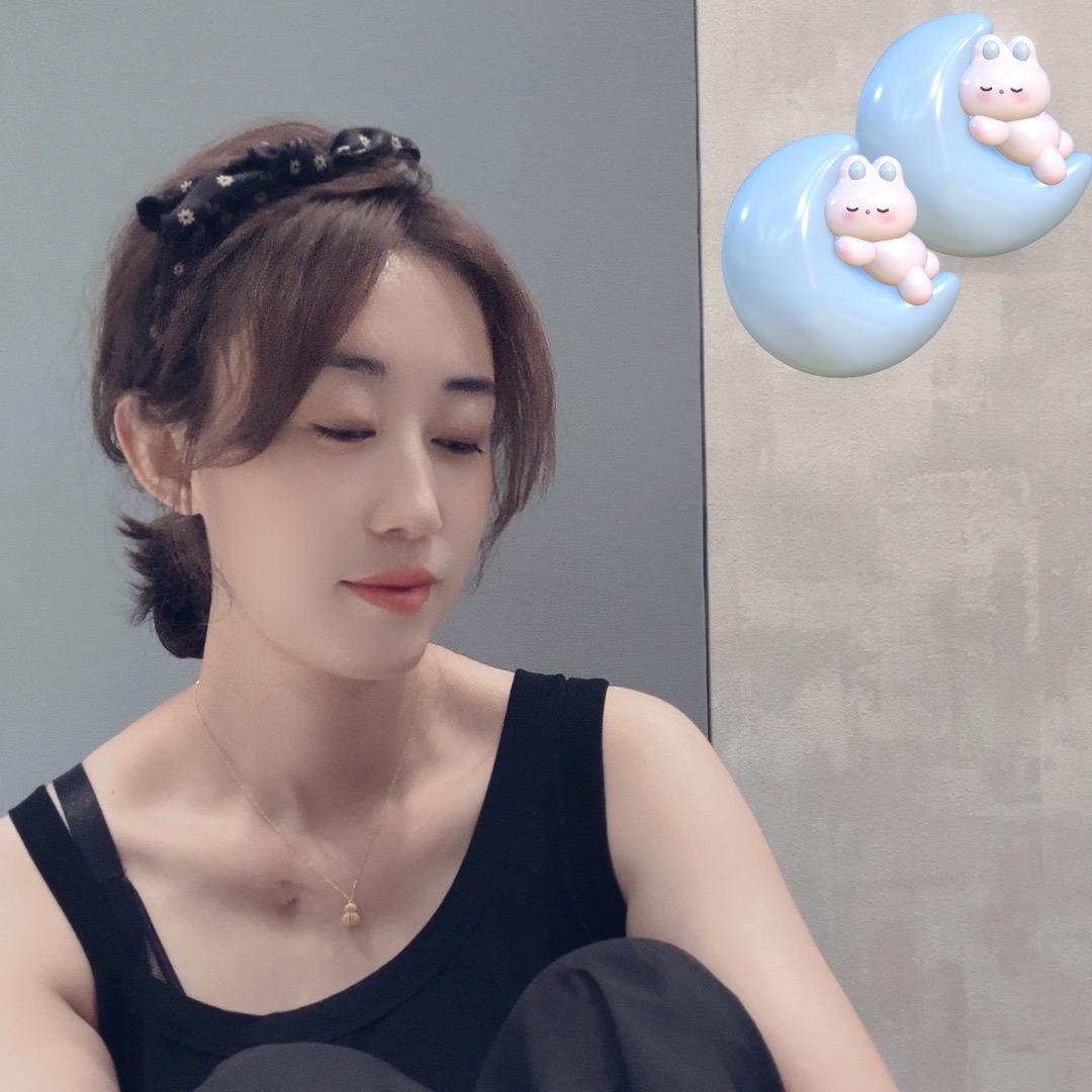一咻💋😘