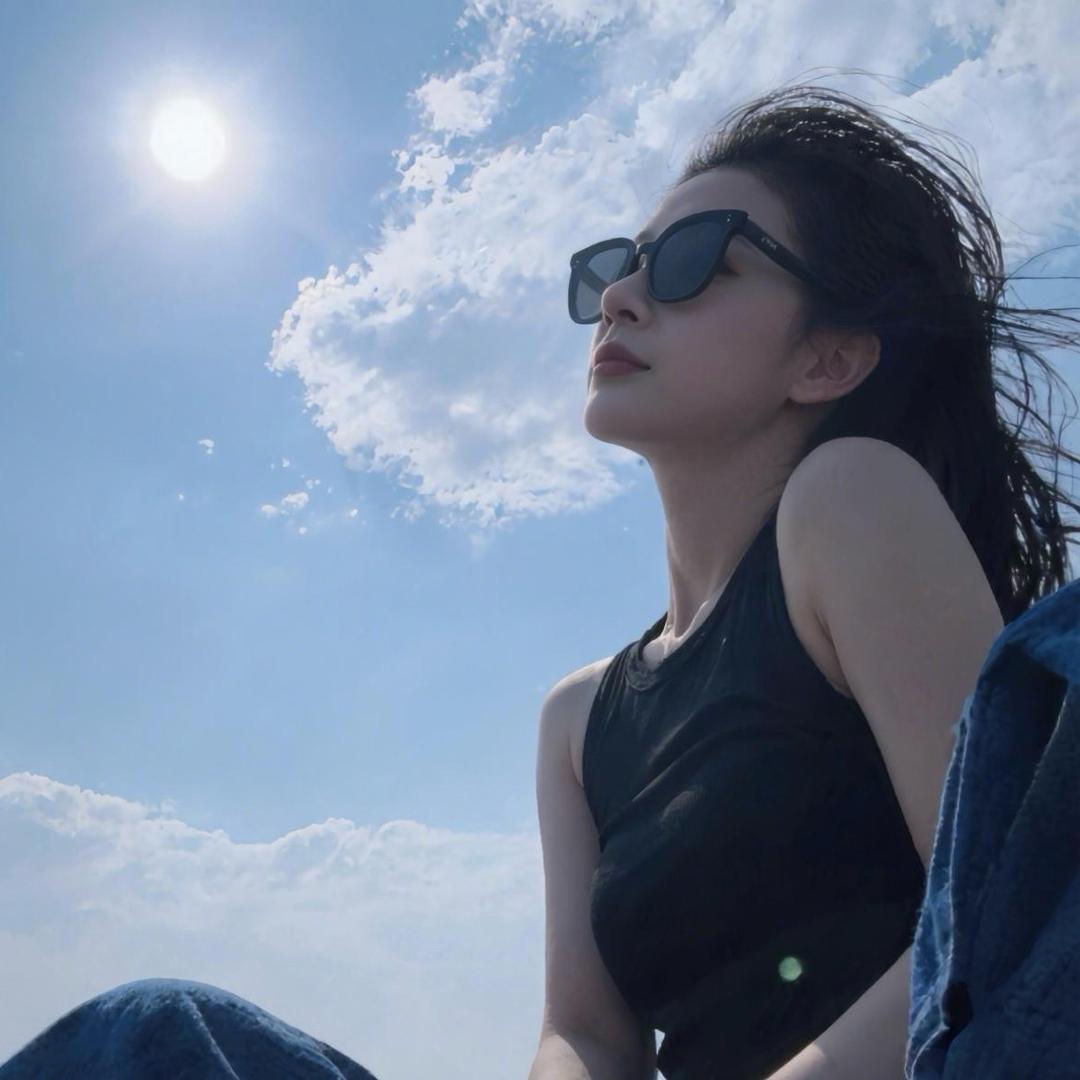 爱喝冰美式的小阿彤💕