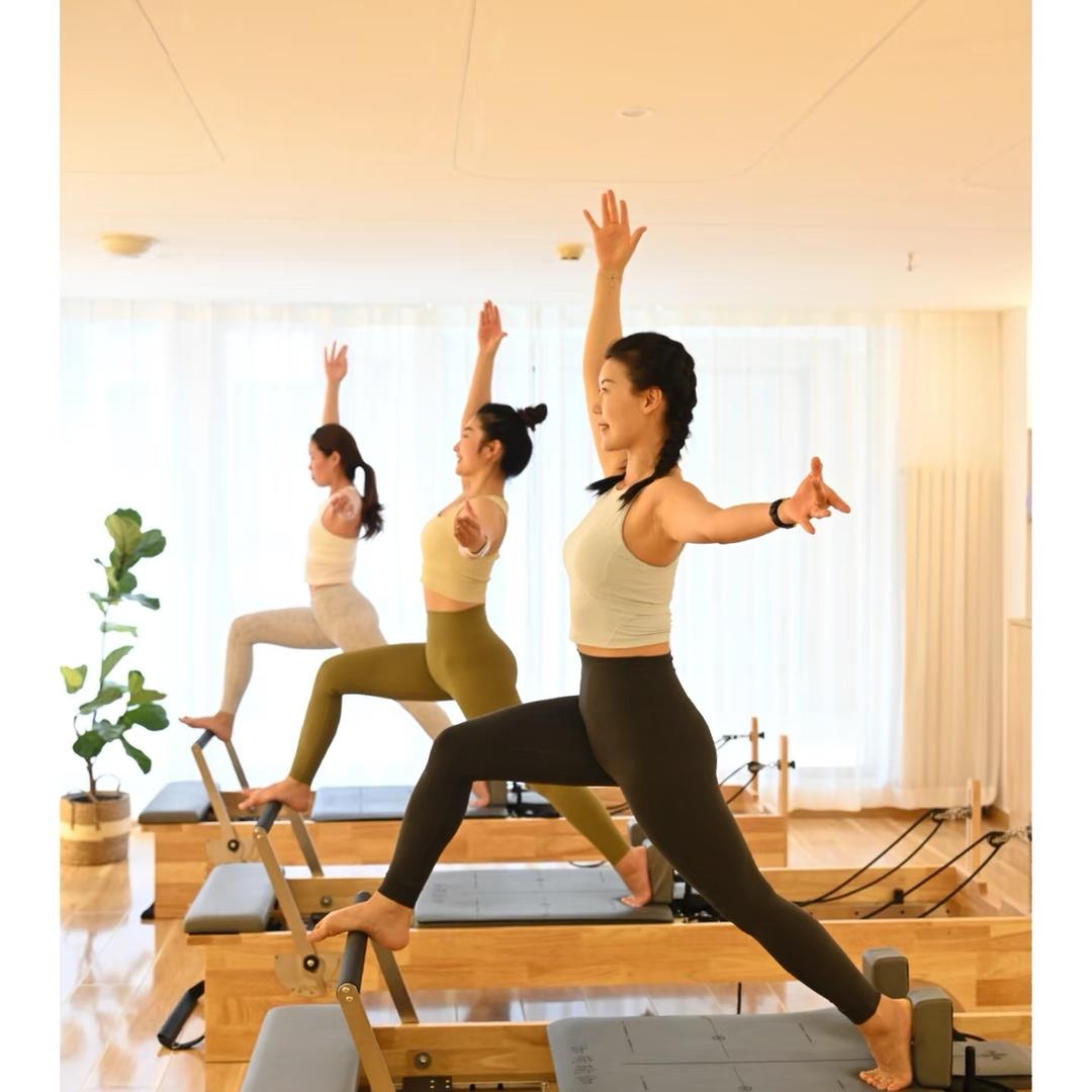 香香·普拉提女子运动美学