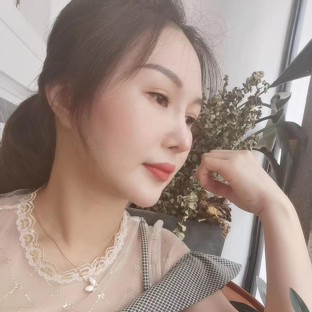 杨秋