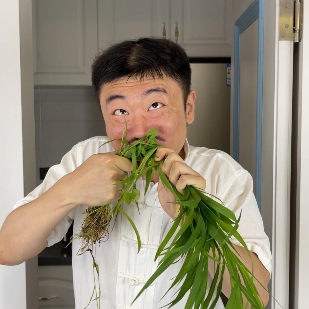 二宇有点病