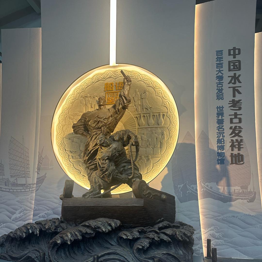 粤G渣男单手开大车灬