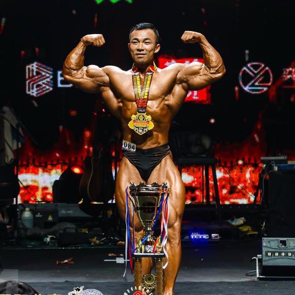 IFBB-PRO姜皓(EA进口补剂商)