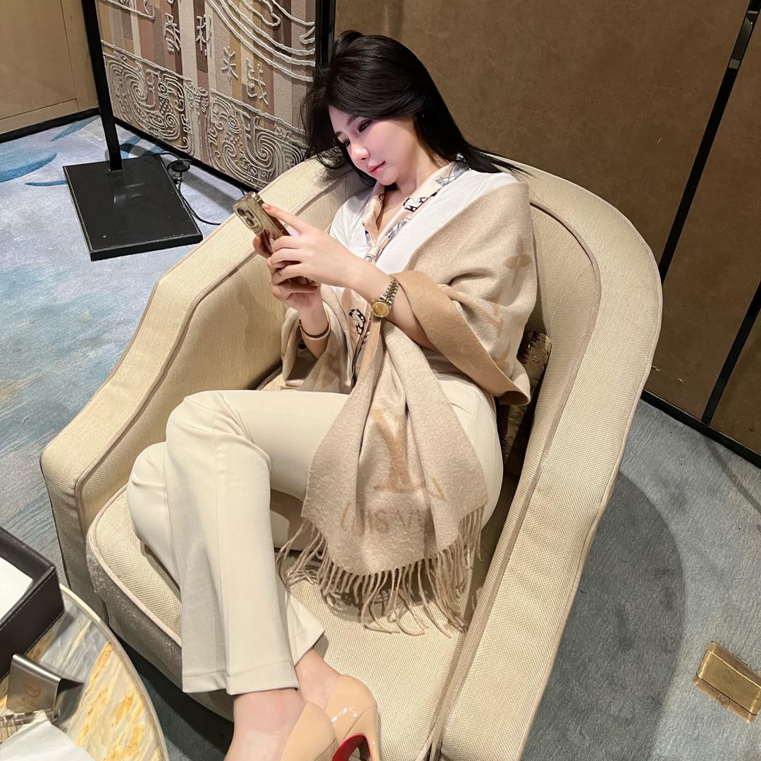 Ella 孟妍
