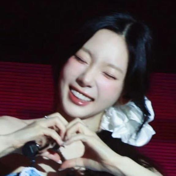 抠脚脚(熊大毒唯