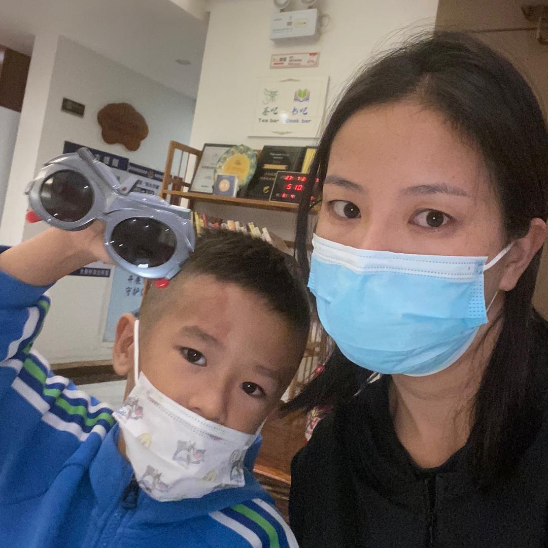 妈妈陪宜哥跑步vlog