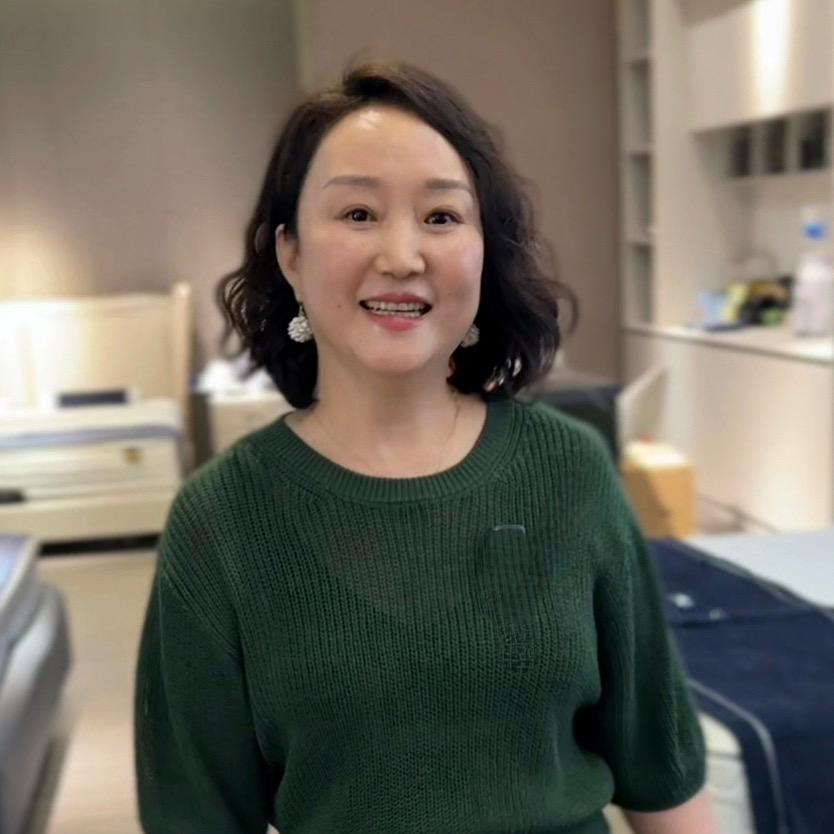 李姐在九江有个家具城