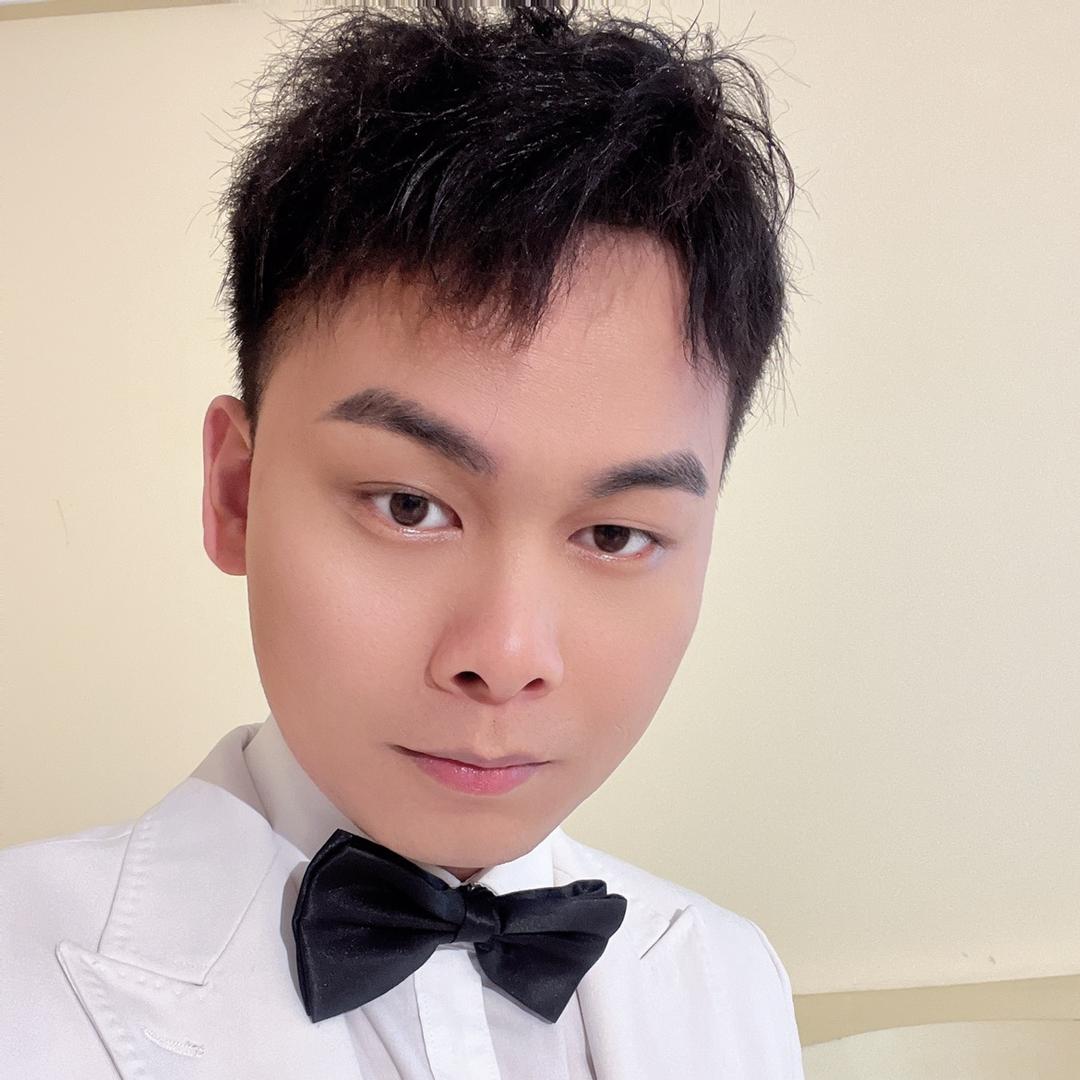 启鸿造型官方号