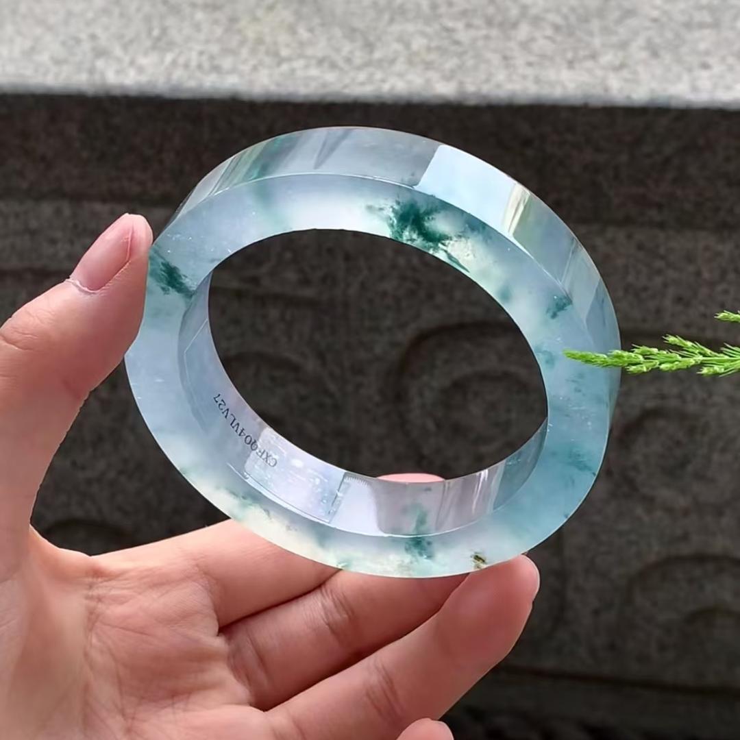 心仪翡翠手镯定制