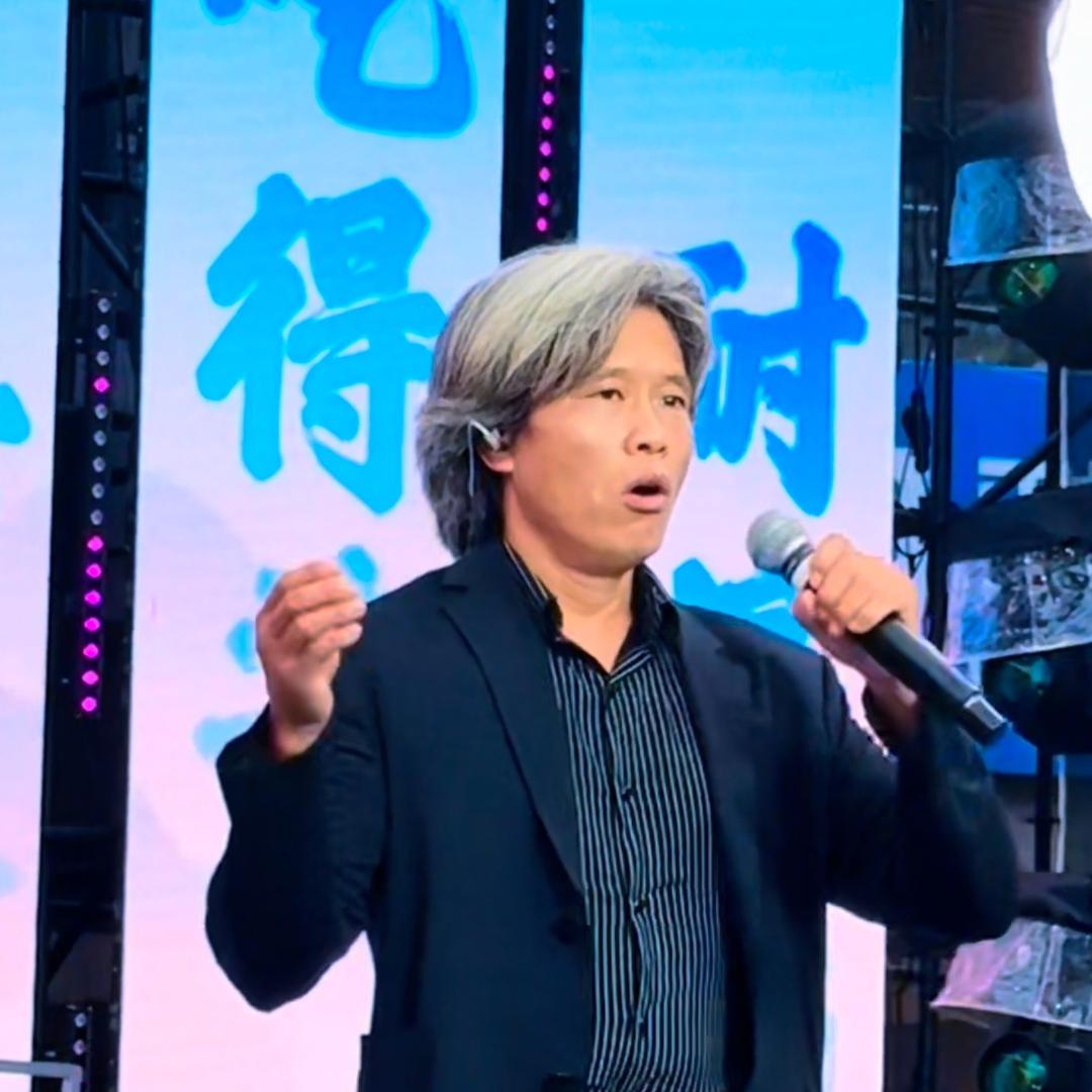 阳光成龙