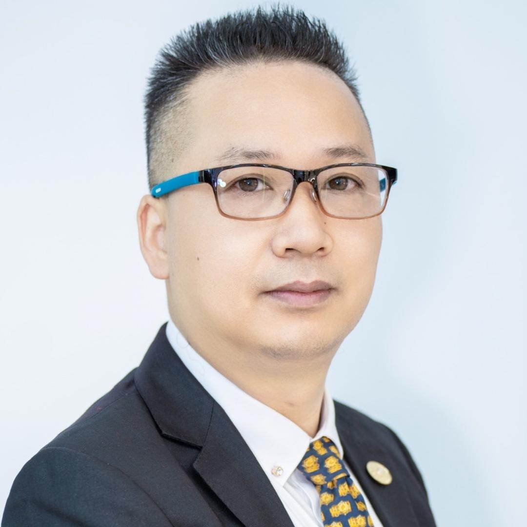 厦门鹭达眼镜张博士