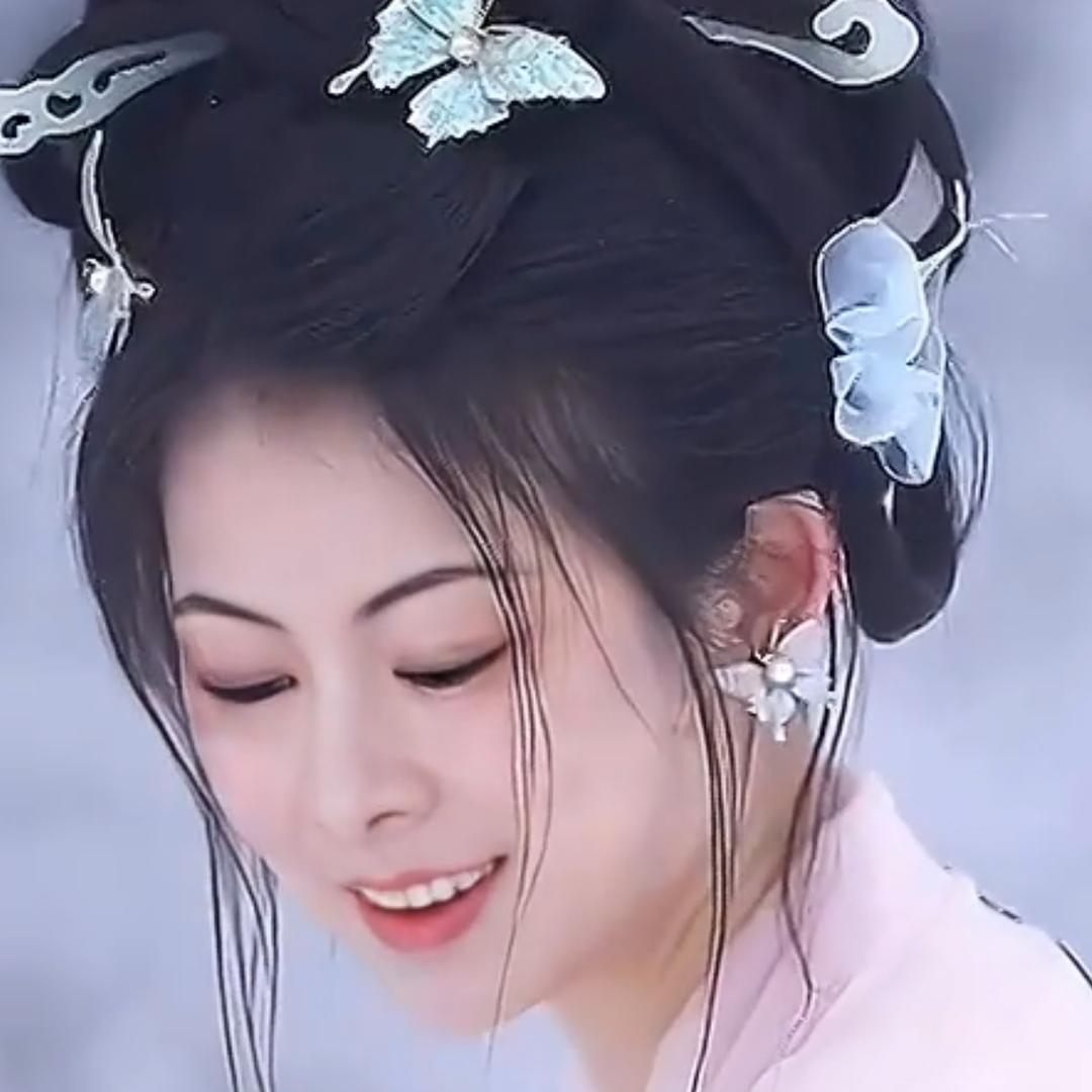 和气，虚拟视频，只供娱乐，