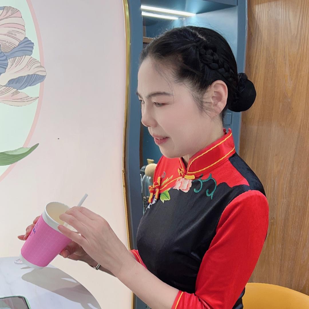 芳华🌹