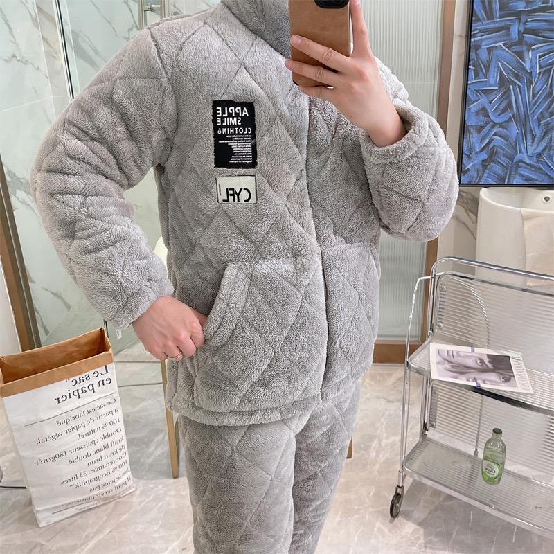 曼欣睡衣穿搭瑞星